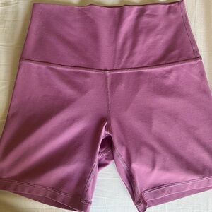 Pink Lululemon Align 6” Shorts!